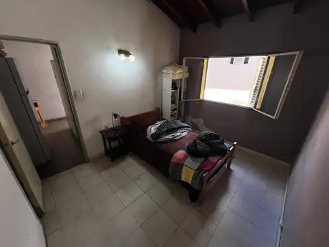 Casa 2 ambientes con 1 baño