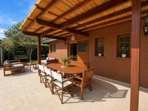 Casa en Venta con 1 cochera