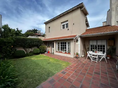 Casa 5 ambientes en venta en Martínez
