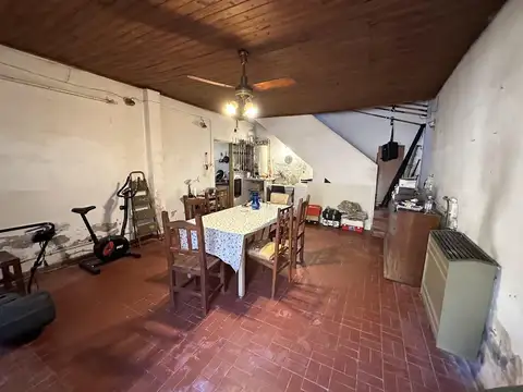 Casa con 2 dormitorios zona Factory Quilmes