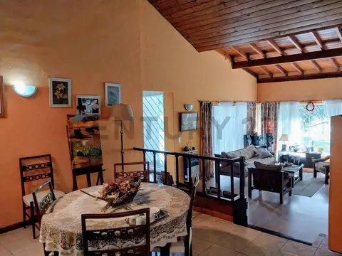 Casa quinta en venta La Lonja, Pilar. Terreno 5000 m2.