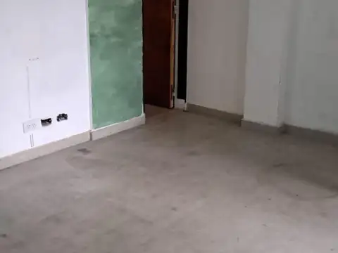 Local en Alquiler en Caseros, $ 450.000