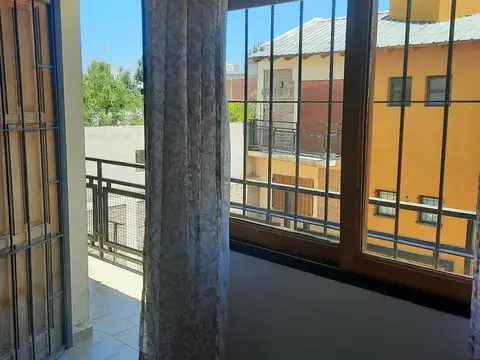 Departamento en Alquiler con 1 cochera