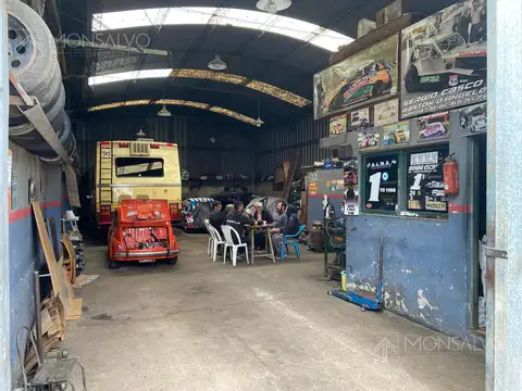 Galpon en Venta 30  mts Fondo