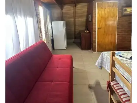 Casa 2 ambientes con 1 baño
