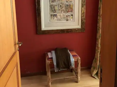Casa en Alquiler con 2 cocheras