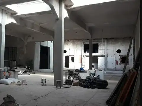 Galpon en Tacuari 840, 750mts2, Ramos mejia