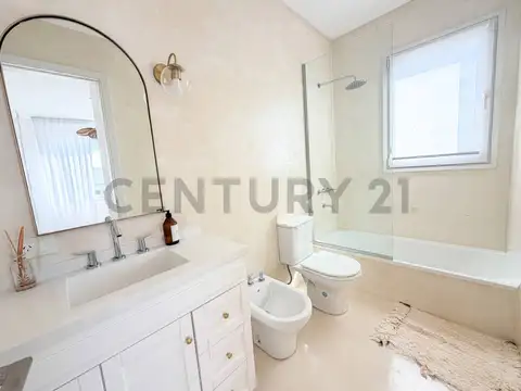 VENTA CASA 5 AMBIENTES EN EL TILBURY PILAR