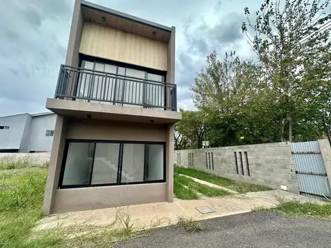 Depto Tipo Casa en Venta de 3 ambientes