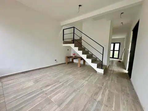 Depto Tipo Casa 3 ambientes con 1 baño