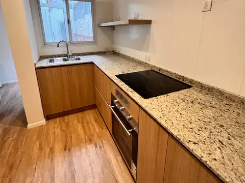 Depto Tipo Casa en Venta en Centro, USD 135.000