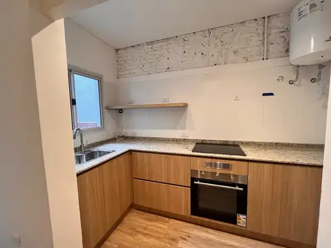 Depto Tipo Casa en Venta de 4 ambientes