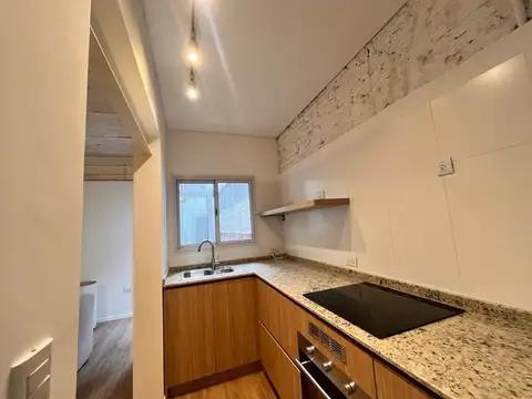 Depto Tipo Casa en Venta en Centro, USD 124.000