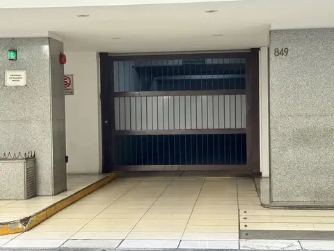 Cochera en Venta Cubierta