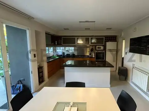 CASA EN VENTA VILLA ELISA 3 DORMITORIOS PATIO Y PILETA