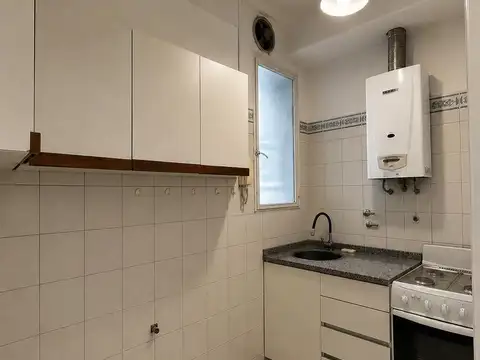 Departamento en Alquiler en Balvanera, $ 650.000