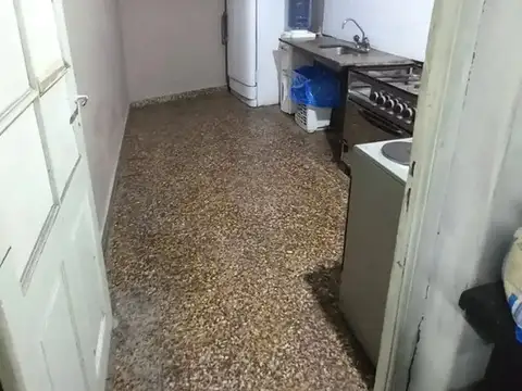 VENTA CASA Y LOCAL A REFACCIONAR TERRAZA LINIERS