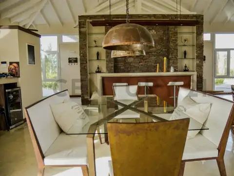 Casa en Venta de 6 dormitorios