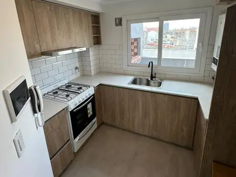 Departamento Semipiso en Dúplex , 3 ambientes, a estrenar. San José.