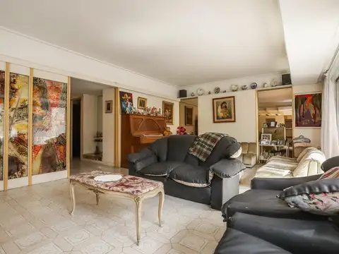Semipiso 294 m2 con 116 m2 de terraza y dos cocheras