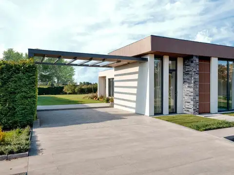Venta Casa en La Quebrada Lujan