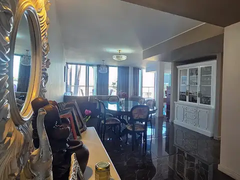 Departamento 5 ambientes con 3 baños
