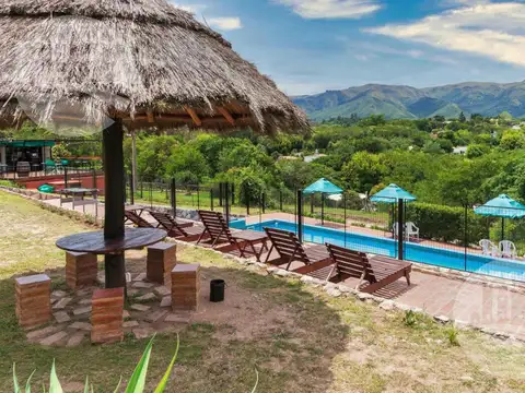 Hotel 22 hab.   8 apart. 3*