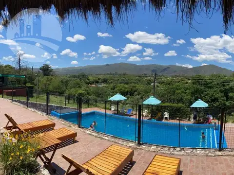 Hotel 22 hab.   8 apart. 3*