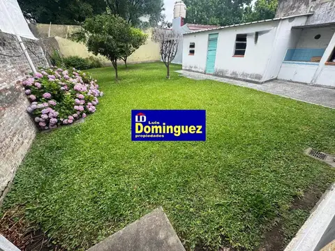 Casa en venta en Munro EN UNA PLANTA. GR JARDIN EXCELENTE UBICACION.