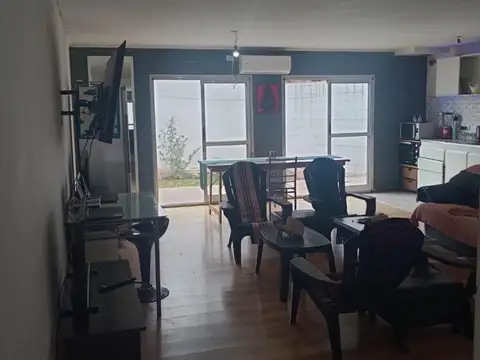 PH 3 ambientes con jardín en Moreno