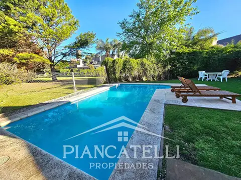 Casa 5 ambientes con 3 baños