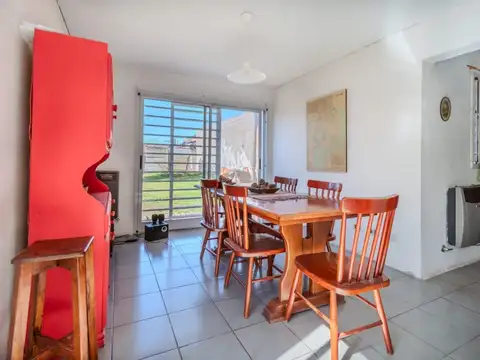 VENTA DUPLEX 3 AMBIENTES CON PARQUE LOS PINARES.!