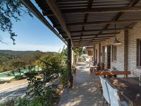Casa 7 ambientes con 3 baños