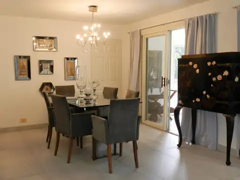 Casa en Venta en Club De Campo Pueyrredon, USD 330.000