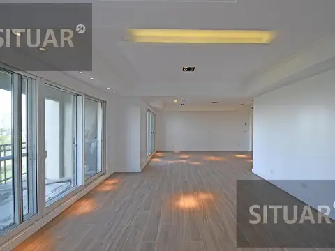 Departamento en Venta con 3 cocheras