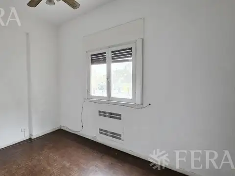 Venta departamento 3 ambientes con cochera en Sarandi
