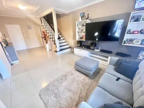 Casa en Venta en Castelar Sur, USD 250.000