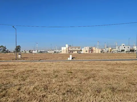 LOTE APTO DUPLEX  250M2 CUESTAS MANANTIALES FRENTE NORTE