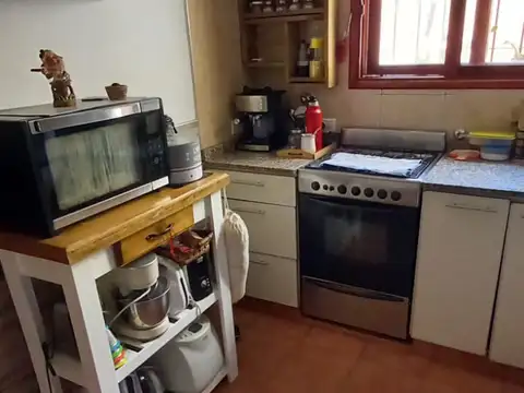 Preciosa Casa 4 amb con patio y cochera cubierta