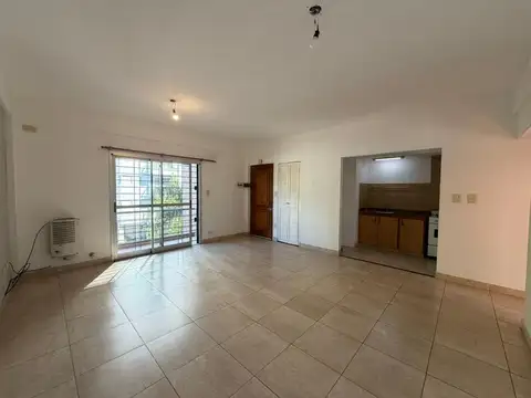 VENTA DEPARTAMENTO 2 AMBIENTES CON COCHERA QUILMES