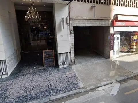 ALVEAR, MARCELO T. DE 1300. Entre Uruguay y Paraná