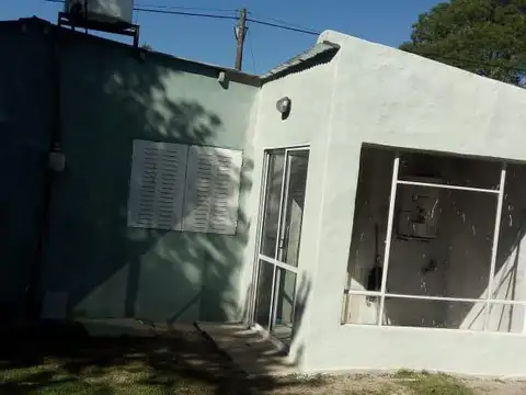 Casa en Venta con 3 cocheras