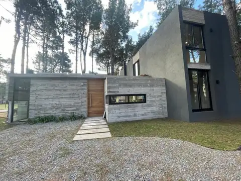 Casa en Venta en Pinamar, USD 520.000