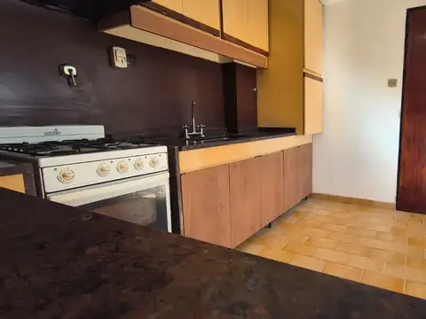 Depto Tipo Casa en Alquiler en Villa Real, $ 900.000