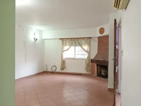 Depto Tipo Casa 4 ambientes con 1 baño
