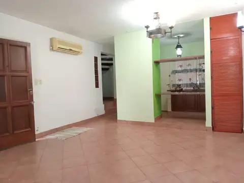 Depto Tipo Casa en Venta en Banfield, USD 92.000