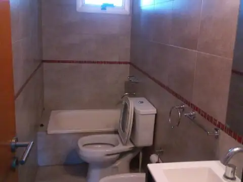 DEPARTAMENTO  DE UN DORMITORIO CON BALCON