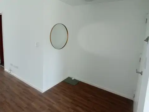 Tomás A. Le Bretón 5500, Piso 1