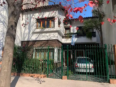 Venta Casa en Lomas de Nuñez 3 dormitorios c/patio