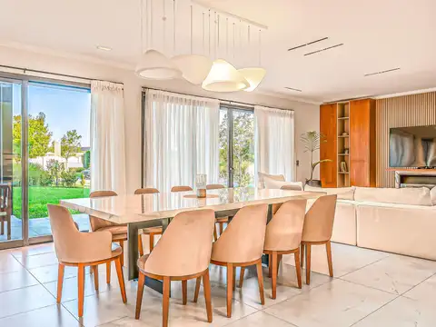 Casa en Venta de 4 dormitorios